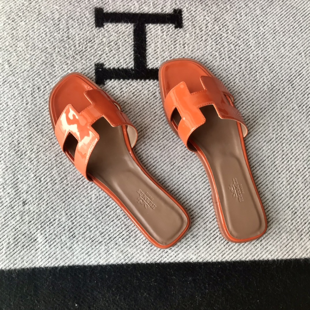 에르메스 올수공 오란 슬리퍼 샌들 페이던트 30